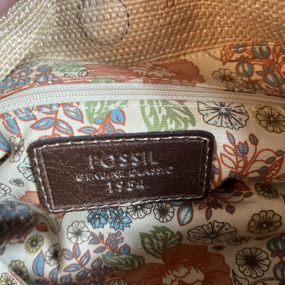 Fossil Straw Bag Genuine Classic Beige 3 Wood Beads Key Zippered Hobo Natural